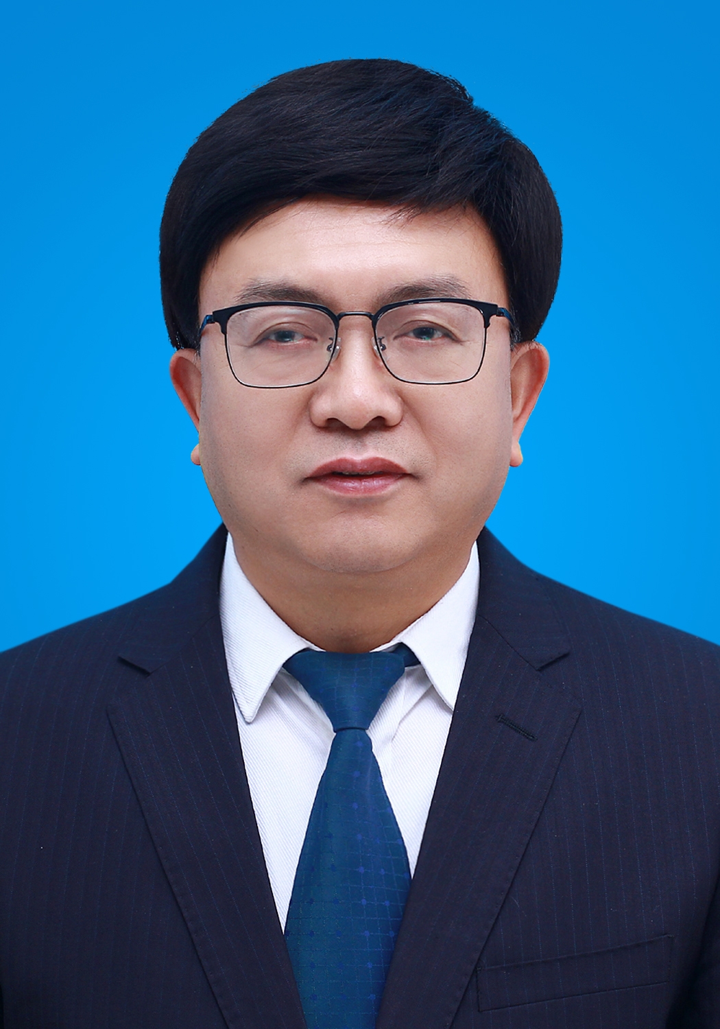 邱文云160-228（蓝底74-181-253）.jpg