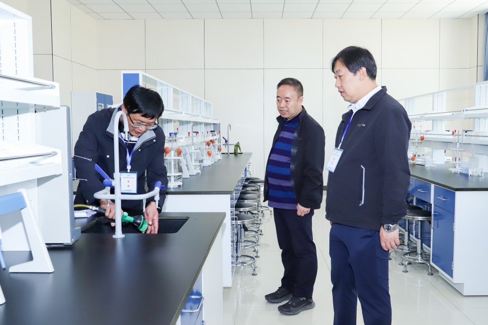 2023年5月26日 yl23455永利官网2023年高校实验室安全现场检查首次会议 (24)(1).jpg